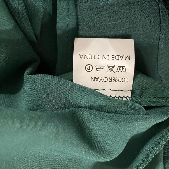 Adibosy new with tags chiffon green Swiss dot dress size small - Picture 2 of 7